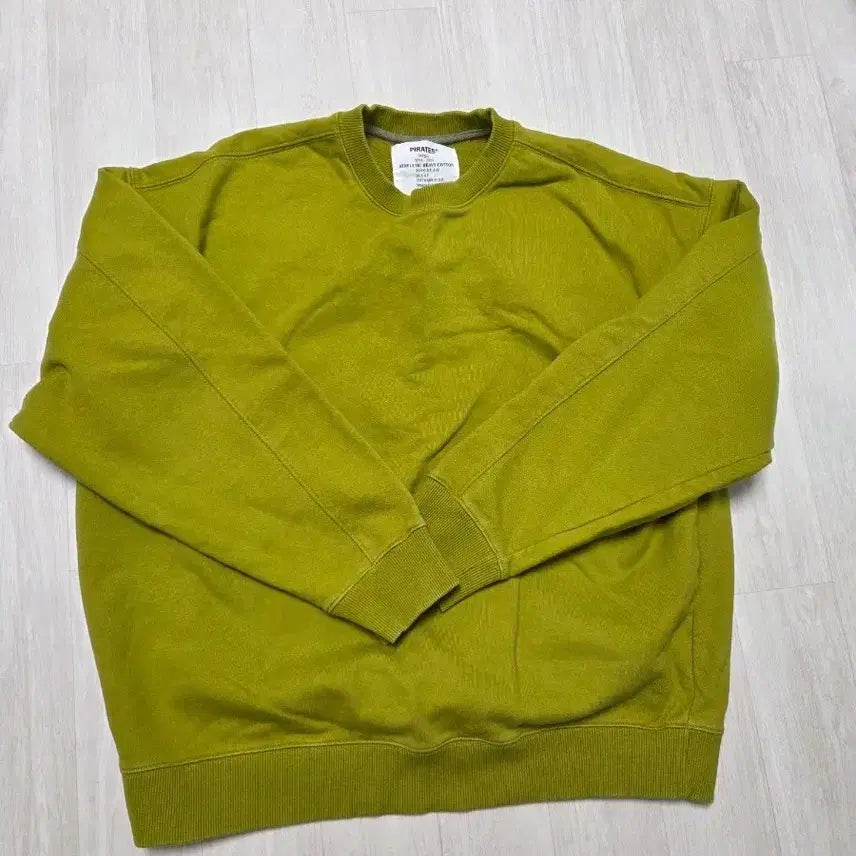 [BUNJANG] Romantic Pirates Semi-Oversized Sweatshirt Avocado L / 로맨틱파이어리츠 세미오버핏 맨투맨 아보카도 L
