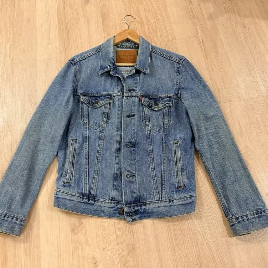 [BUNJANG] Levi's Denim Jacket Men's Size 90 / 리바이스 데님자켓 90