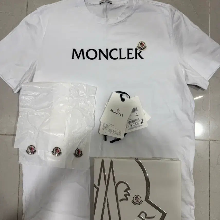 [BUNJANG] Moncler Logo Short Sleeve T-Shirt XL White / [당일출고,XL사이즈] 새상품급 25SS 몽클레어 로고 반팔