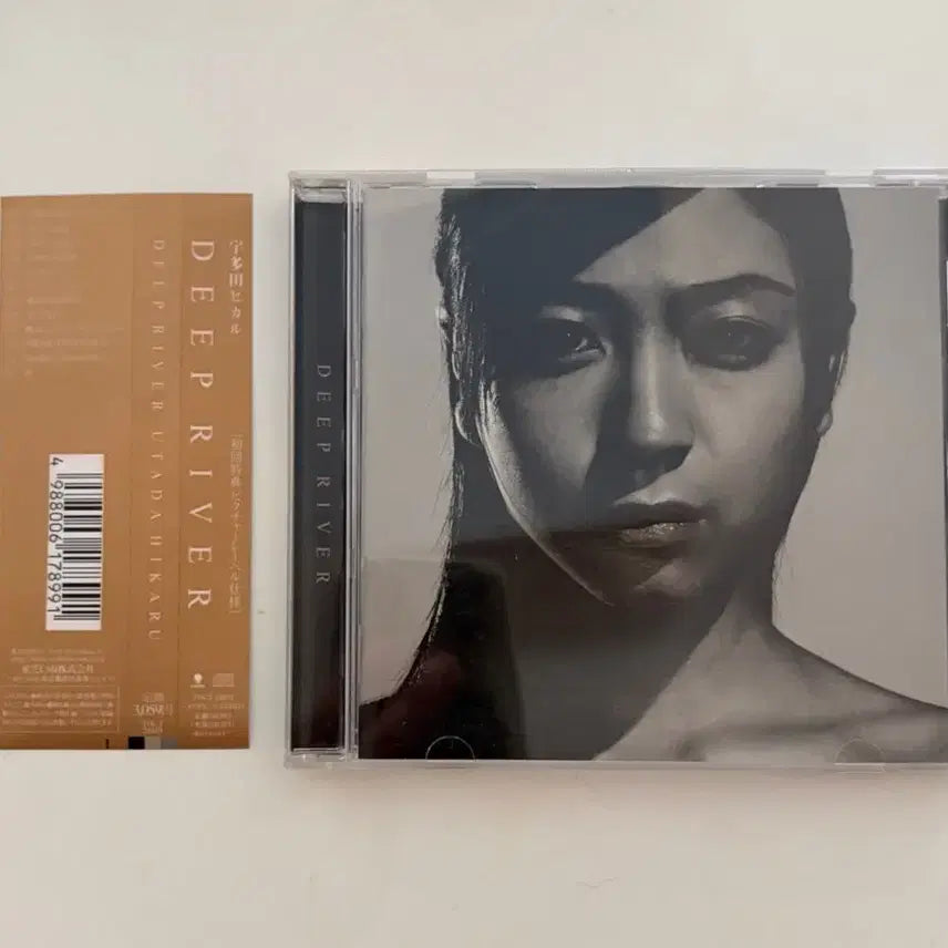 [BUNJANG] Utada Hikaru DEEP RIVER First Press Edition CD / 우타다 히카루(Utada Hikaru) DEEP RIVER 초판 cd