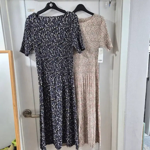 [BUNJANG] Pleated Pattern Long Dress Navy/Beige / 플리츠 패턴 롱 원피스 네이비/베이지