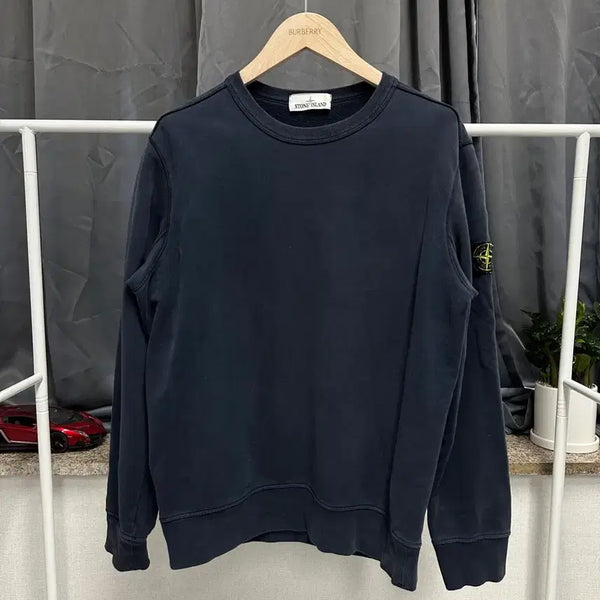 [BUNJANG] Stone Island Genuine Men's Sweatshirt / [ 스톤아일랜드 ] 정품 / 남성100 / 와펜 맨투맨 긴팔