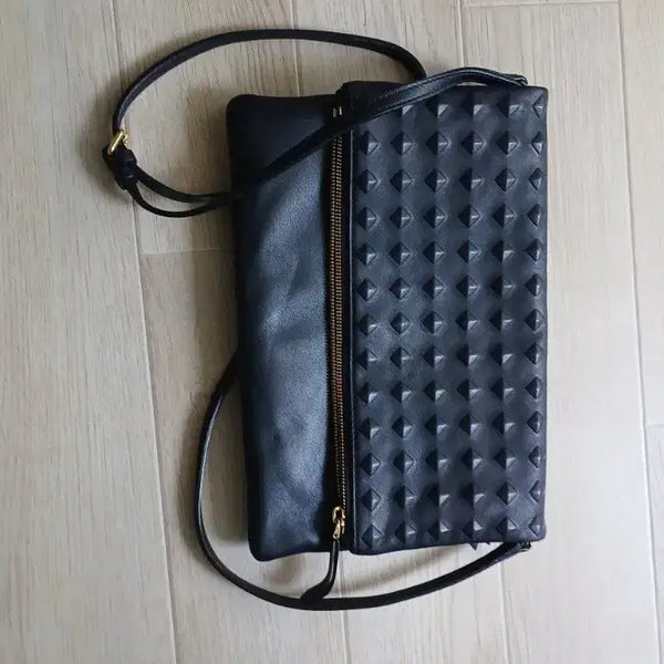 [BUNJANG] MCM 24/14 Crossbody Bag / 엠시엠 24 14 (새)가방 신형