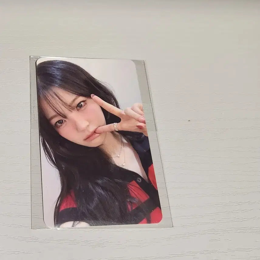 [BUNJANG] fromis_9 Baek Jiheon Season's Greetings 2026 POB Photocard / 프로미스나인시즌그리팅26백지헌미공포특전포카양도판매