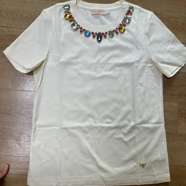 [BUNJANG] Tory Burch Authentic Beaded T-Shirt / 토리버치정품 비즈티셔츠