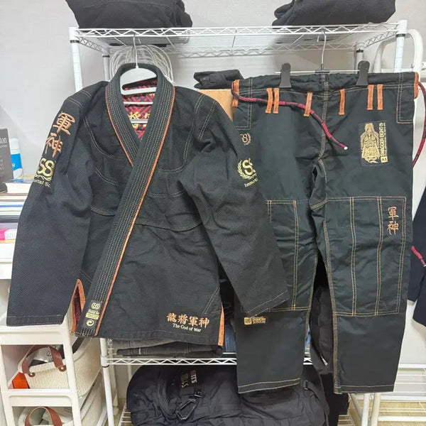 [BUNJANG] Swagger Eight Guishin Dobok Black A1 / [협의가능]스웨거 에이트 군신 도복 블랙 판매