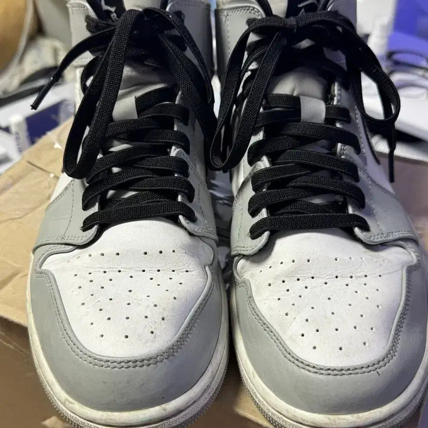 [BUNJANG] Air Jordan 1 Mid Light Smoke Grey / 조던1 미드 라이트 스모크 그레이