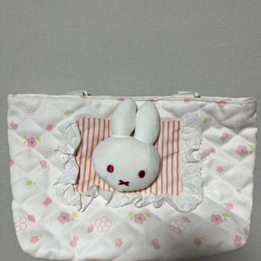 [BUNJANG] Miffy Quilted Tote Bag / 미피 핸드백 / 미피가방(손잡이있어요~)