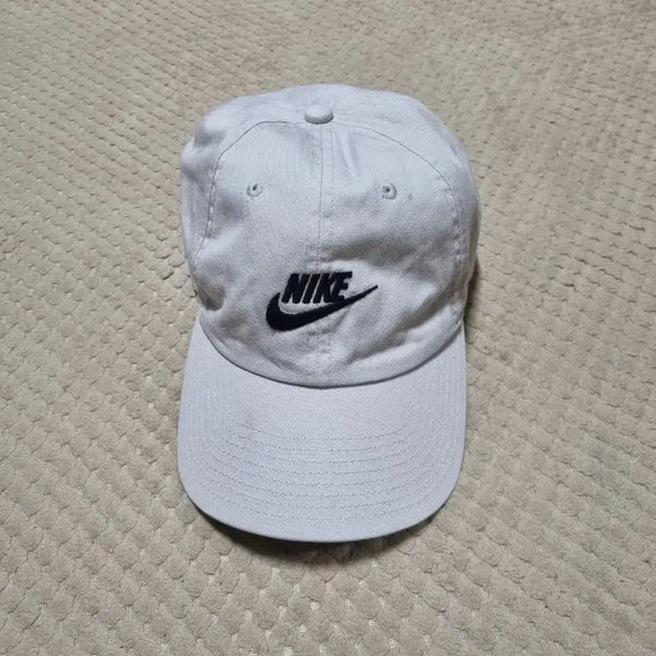 [BUNJANG] Nike White Cap / 나이키 볼캡 화이트