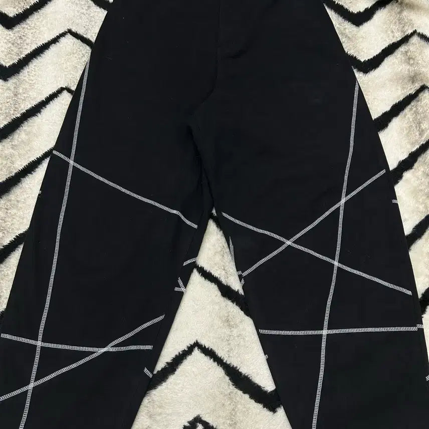 [BUNJANG] No Manual Stitch Wide Balloon Cotton Pants Black / [33]노매뉴얼 스티치 와이드 벌룬 코튼 팬츠/블랙