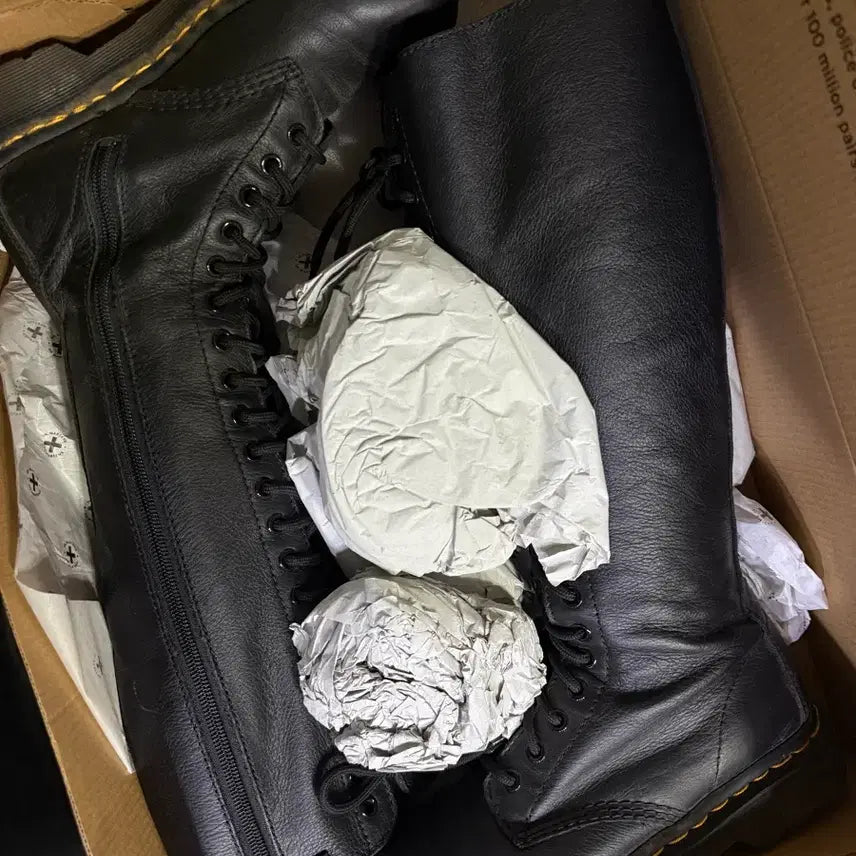 [BUNJANG] Dr. Martens 20-Hole Black Leather Boots / 닥터마틴 20홀 블랙 레더 부츠 240(37사이즈)