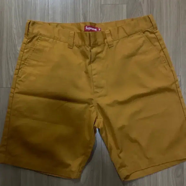 [BUNJANG] Supreme Chino Shorts Mustard 36 / [새제품] 슈프림 치노 쇼츠 머스타드 36 작게나옴