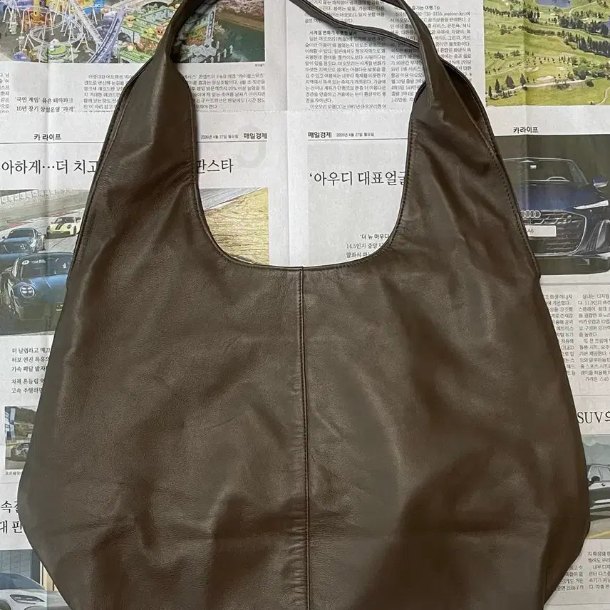 [BUNJANG] ROBO Italian Napa Lambskin Medium Tote Bag GAC24C302M / [로보] 이태리 나파 램스킨 미디움 사이즈 토트백 GAC24C302M