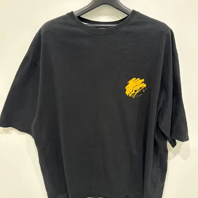 [BUNJANG] Archon Black Oversized Smile Face Print T-Shirt / [Free] 아콘 블랙 오버사이즈 스마일 페이스 프린트 티셔츠