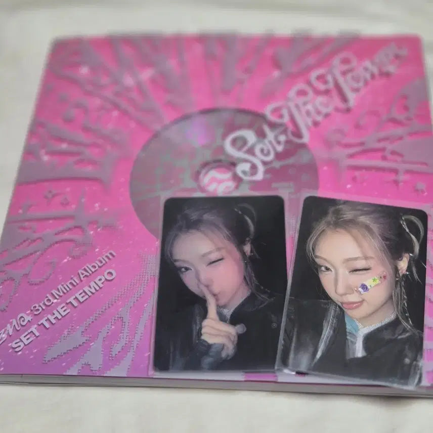 [BUNJANG] IZ*ONE Eunbi SET THE TEMPO Photobook Ver. B / izna 이즈나 SET THE TEMPO PHOTOBOOK ver. 정은