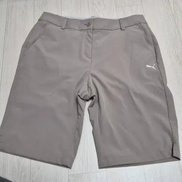 [BUNJANG] Puma Women's Golf Shorts Beige Size M / 푸마 여자골프반바지M