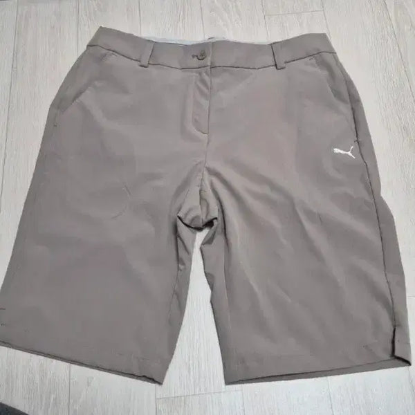 [BUNJANG] Puma Women's Golf Shorts Beige Size M / 푸마 여자골프반바지M