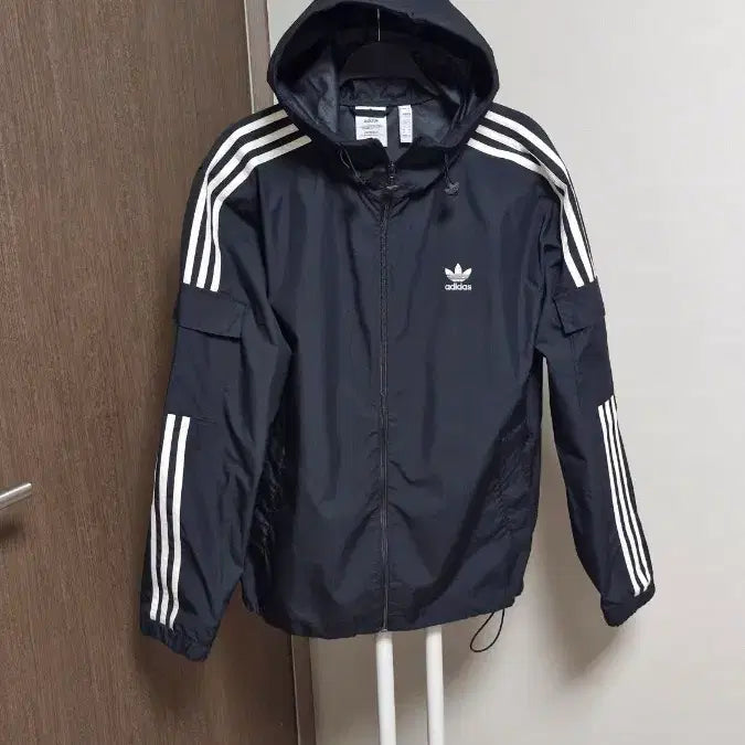 [BUNJANG] Adidas 3-Stripes Hooded Windbreaker Jacket Black / 아디다스(남95/M) 삼선 후드 바람막이 자켓 블랙