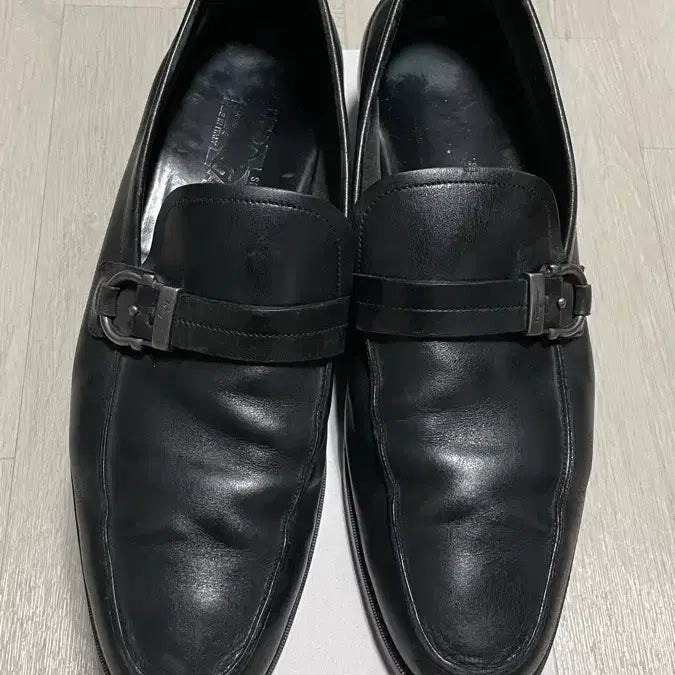 [BUNJANG] Salvatore Ferragamo Loafers / 페라가모 로퍼
