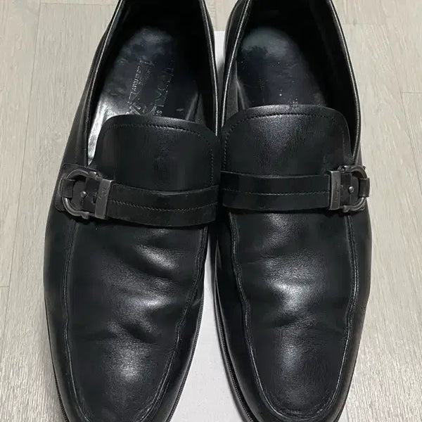 [BUNJANG] Salvatore Ferragamo Loafers / 페라가모 로퍼
