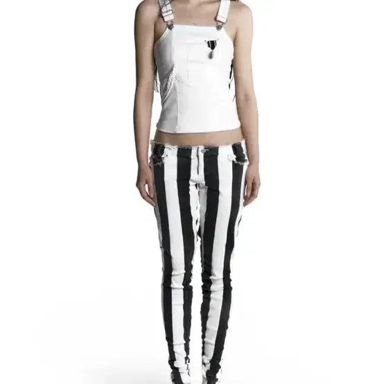 [BUNJANG] 604service Suspender Tank Top - White / 604service SUSPENDER TANK IN WHITE 슬리브리스