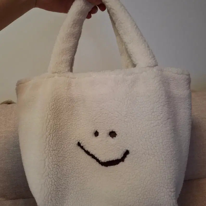 [BUNJANG] Dintoen Marshmallow Fleece Tote Bag / 다이노탱 마쉬 마쉬멜로 뽀글이 가방