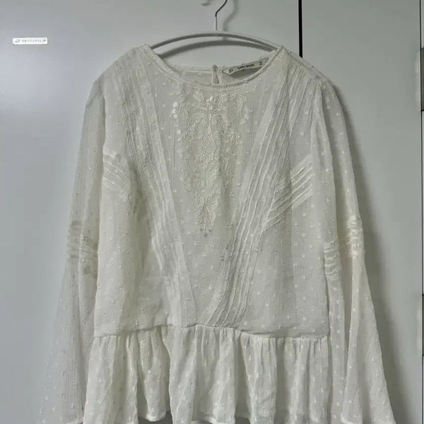 [BUNJANG] Zara White Embroidered Blouse - Medium / ZARA 자라 화이트 자수 블라우스 M