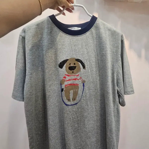 [BUNJANG] Round Neck Short Sleeve T-Shirt with Dog Skipping Rope Print / 강아지 줄넘기 프린팅 라운드넥 반팔 티셔츠 F