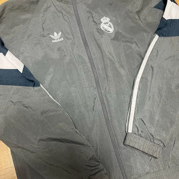 [BUNJANG] Adidas Real Madrid Originals Track Top Charcoal Grey / S 아디다스 레알 마드리드 오리지널스 트랙 탑 차콜 그레이 바람막이