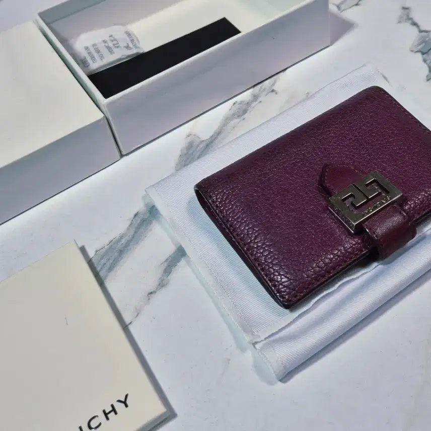 [BUNJANG] Givenchy GV3 Leather Women's Card Holder / (정품) 지방시 GV3 가죽 여성 카드 지갑 명함 홀더