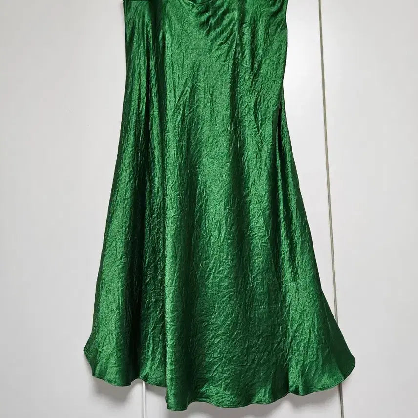 [BUNJANG] The AtG Satin Skirt (Size 77) / (새상품) 더엣지(The AtG) 새틴 스커트 (77)