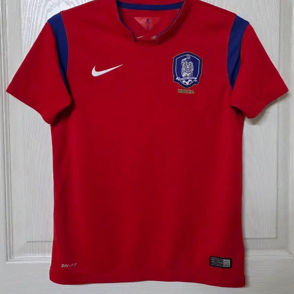 [BUNJANG] South Korea National Football Team 2014-2016 Home Jersey (Includes Training Top) / [아동M] 14-16 대한민국 축구 국가대표 홈 유니폼(트레이닝탑 증정)
