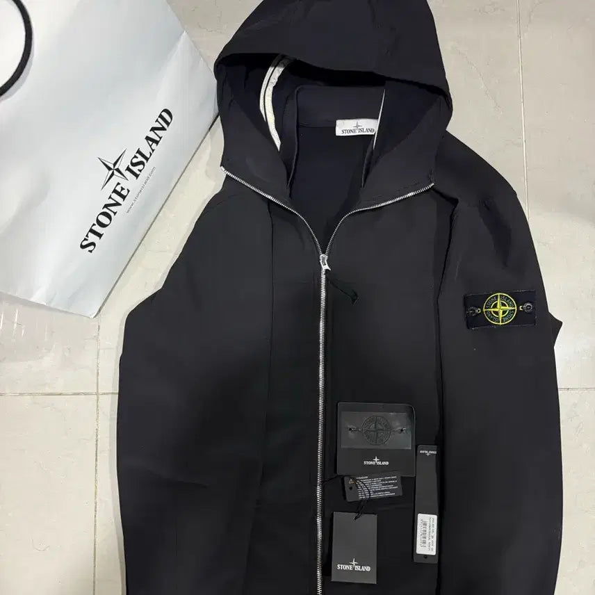 [BUNJANG] Stone Island Softshell Jacket Black XL / [당일출고,XL] 풀박스 스톤아일랜드 소프트쉘 바람막이