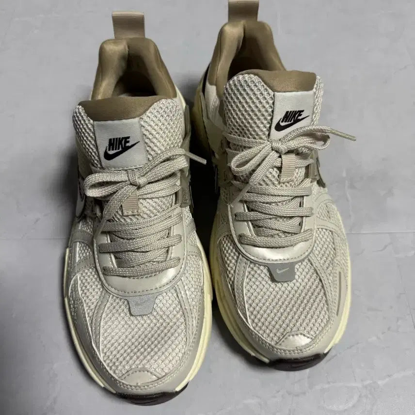 [BUNJANG] Nike Women's V2K Run 255 / 우먼스255)나이키 v2k런