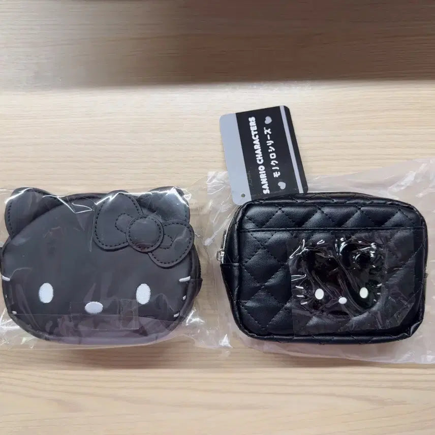 [BUNJANG] Sanrio Hello Kitty Monokuro Series Pouch Set (2 Types) / 키티 모노쿠로 시리즈 파우치 신상 2종 세트