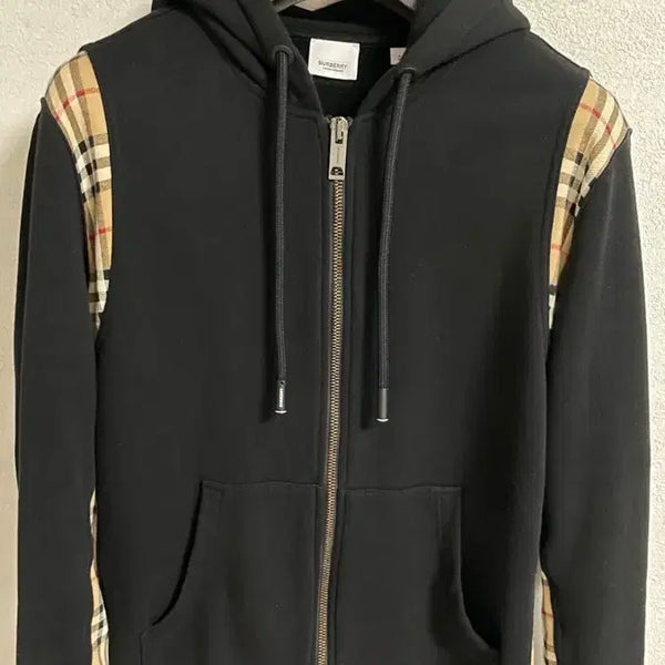 [BUNJANG] Burberry Check Pattern Hooded Zip-Up (Size S) / [정품] 버버리 체크패턴 후드집업 s