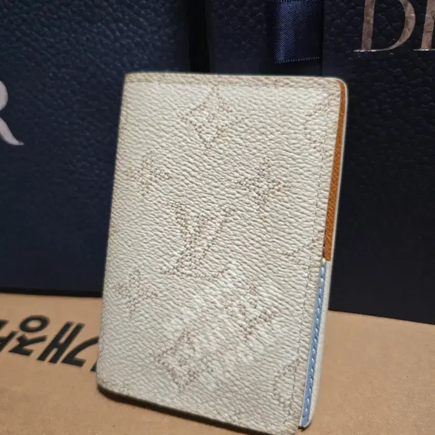 [BUNJANG] Louis Vuitton Organizer Card Holder Off White / 루이비통 오거나이저 카드지갑 오프화이트