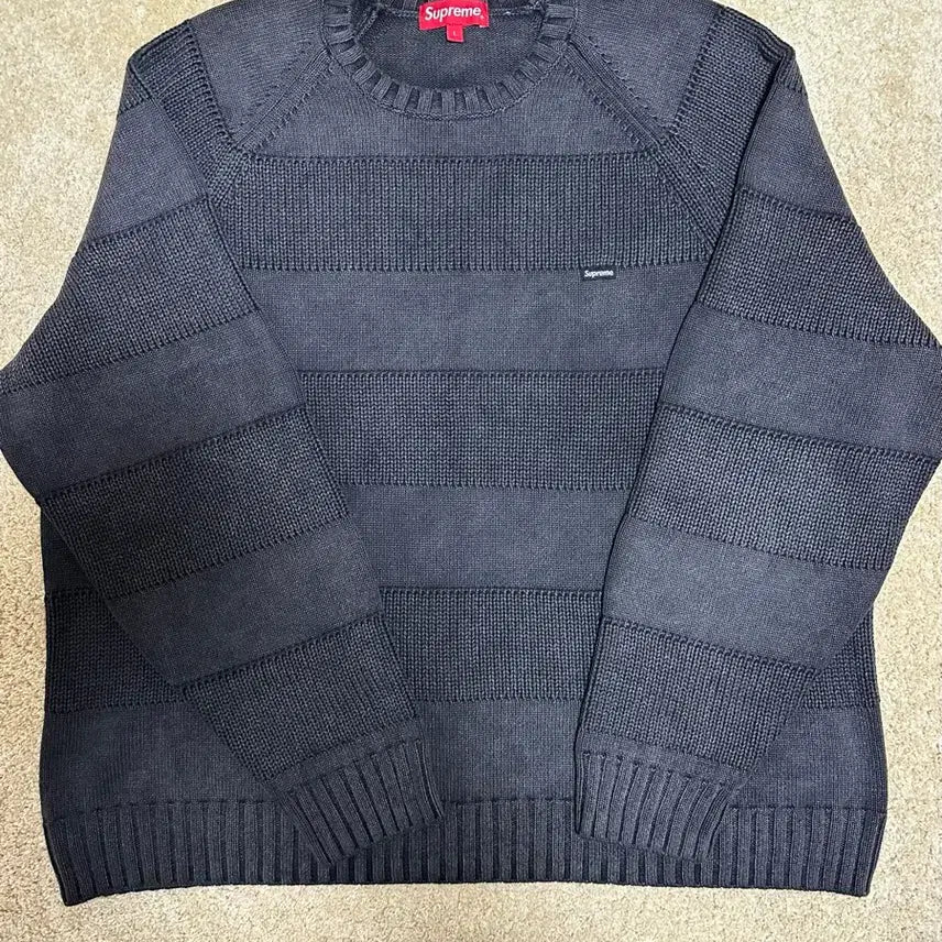 [BUNJANG] Supreme Small Box Stripe Sweater Black (23SS) / 슈프림 스몰 박스 스트라이프 스웨터 블랙 - 23SS