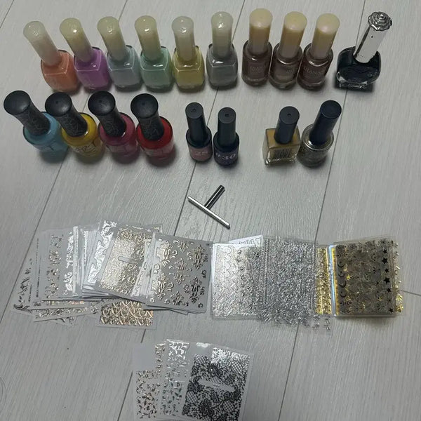 [BUNJANG] Nail Polish, Nail Stickers, Magnets, Tip Clipper Bundle Set / 네일폴리쉬+네일스티커+자석+팁클리퍼 일괄 교신가능