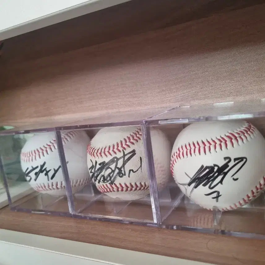 [BUNJANG] Autographed Baseball Bundle (Park Sung-Han, Choi Jeong, Park Chan-Ho) / 야구싸인볼