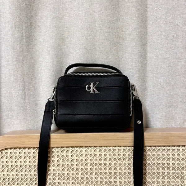 [BUNJANG] Calvin Klein Crossbody Bag / 켈빈클라인 크로스백
