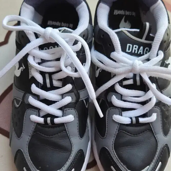 [BUNJANG] Le Coq Sportif Dragon Black/Gray Sneakers / 르꼬끄 스포르티브 드래곤 블랙/그레이 230