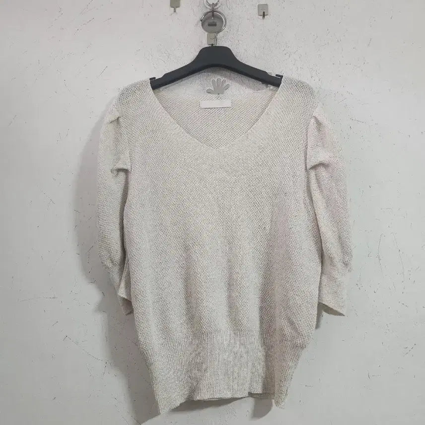 [BUNJANG] Women's V-Neck Knit Ivory / 여성 브이넥 니트 아이보리