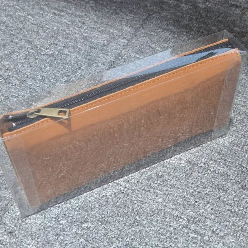 [BUNJANG] Faux Leather Pouch (Sealed) / 가죽 파우치 (미개봉)