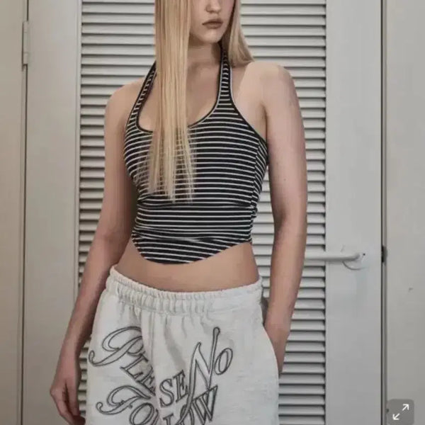 [BUNJANG] Please Follow Lina Halterneck Tank Top / 플리즈노팔로우 리나탑 홀터넥나시