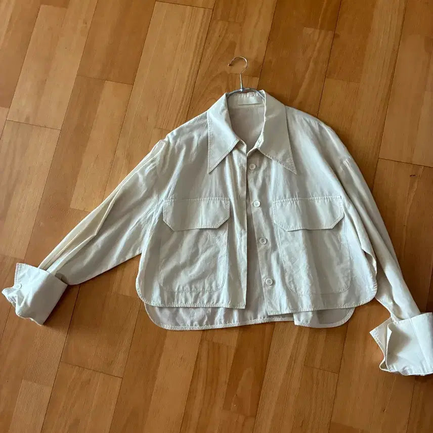 [BUNJANG] The Ilma Cotton Shirt Jacket Cream Beige / 더일마 셔츠형쟈켓
