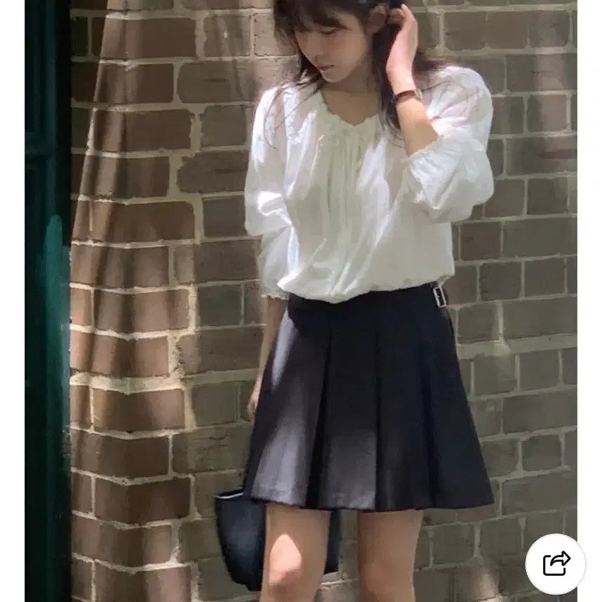 [BUNJANG] Bergamot Lace Band Ribbon Shirring String Blouse / 베르가못 레이스 밴드 리본 셔링 스트링 블라우스