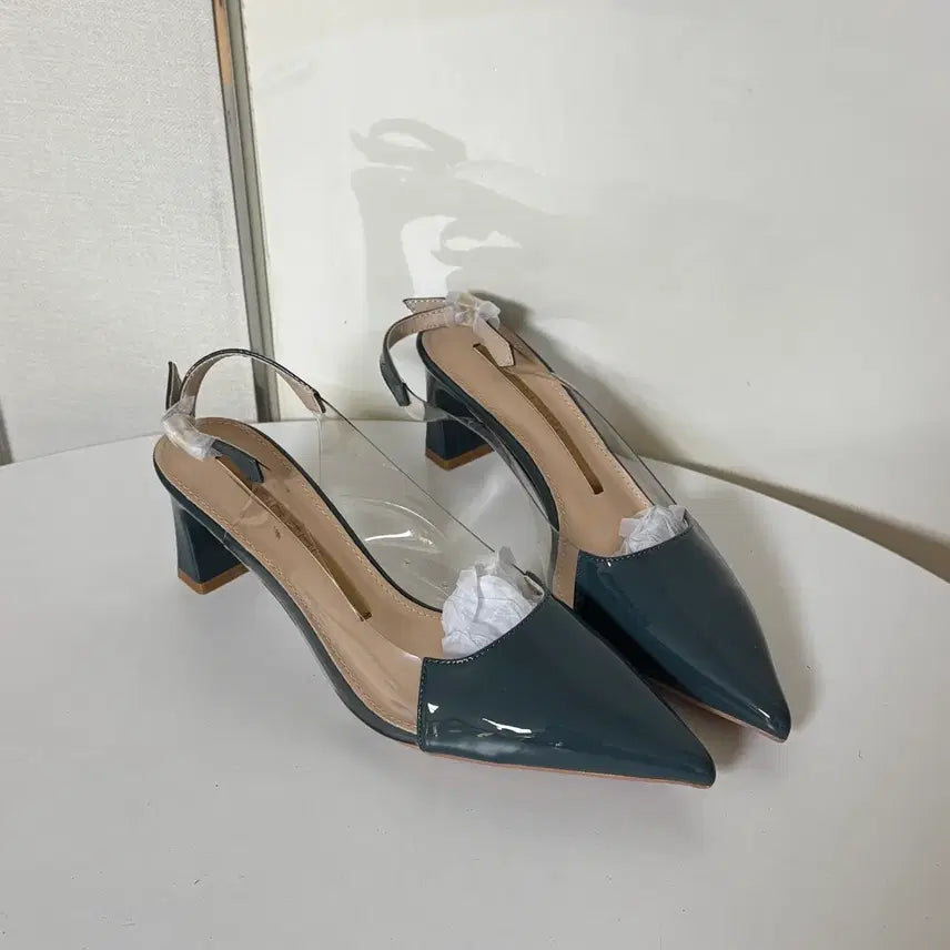 [BUNJANG] Green Enamel Slingback Platform Heels (245 Size, 6cm) / @새상품 245사이즈 6cm 그린 에나멜 슬링백 통굽 구두
