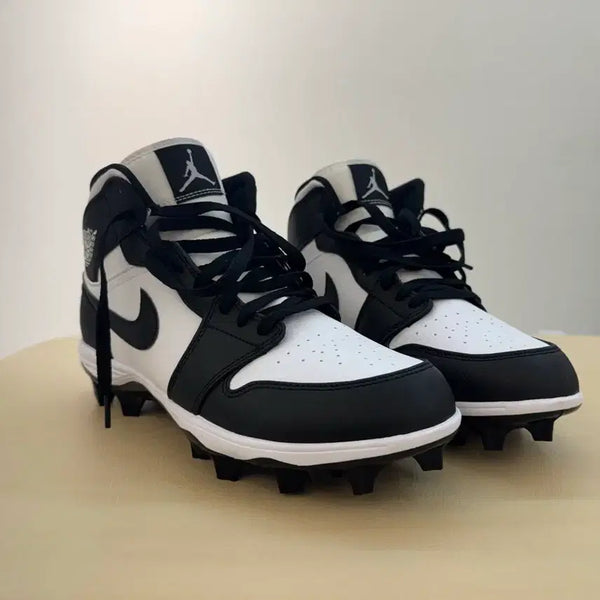 [BUNJANG] Nike Air Jordan 1 Mid Baseball Cleats Black/White / 나이키 에어 조던 1 미드 야구화 블랙/화이트