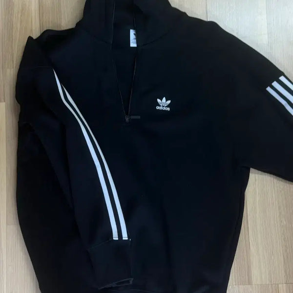 [BUNJANG] Adidas Half-Zip Sweatshirt - Size S / 아디다스 반집업 s